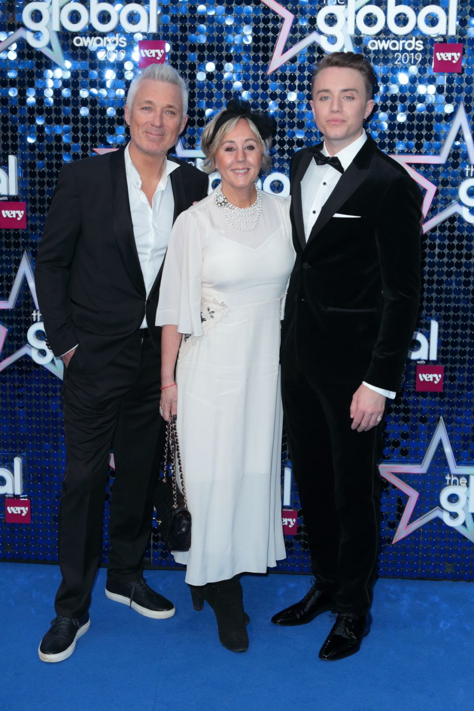 Martin Kemp, Shirlie Holliman and Roman Kemp arrives at the 2019 Global Awards art The Apollo Hammersmith. (Jamy / Barcroft Images via Getty Images)